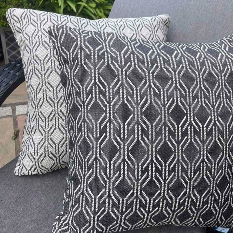 Our ready-made outdoor scatter cushions are available in a variety of colours, patterns and styles.